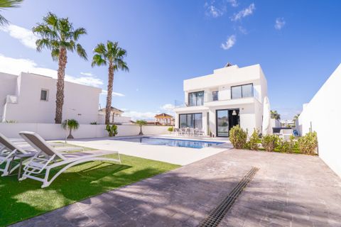 Villa a La Marina, Alicante, La Marina - € 595.000 | Ref: 6117 - foto 2